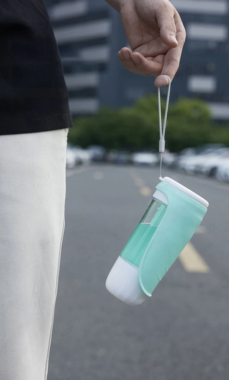 Gourde 2 en 1 portable pour chien avec bol pliable — petits et grands chiens