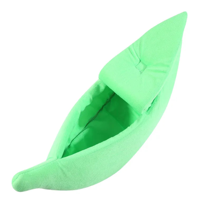 Lit banane original pour chat et petit chien — forme créative et confortable