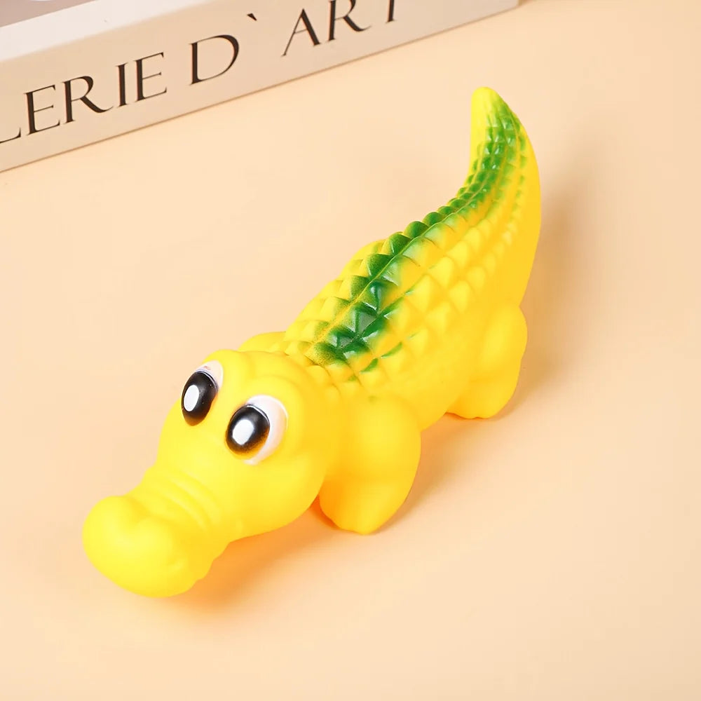 Jouet crocodile en caoutchouc couinant pour chien – Durable, à mâcher, design animal amusant, couleurs assorties